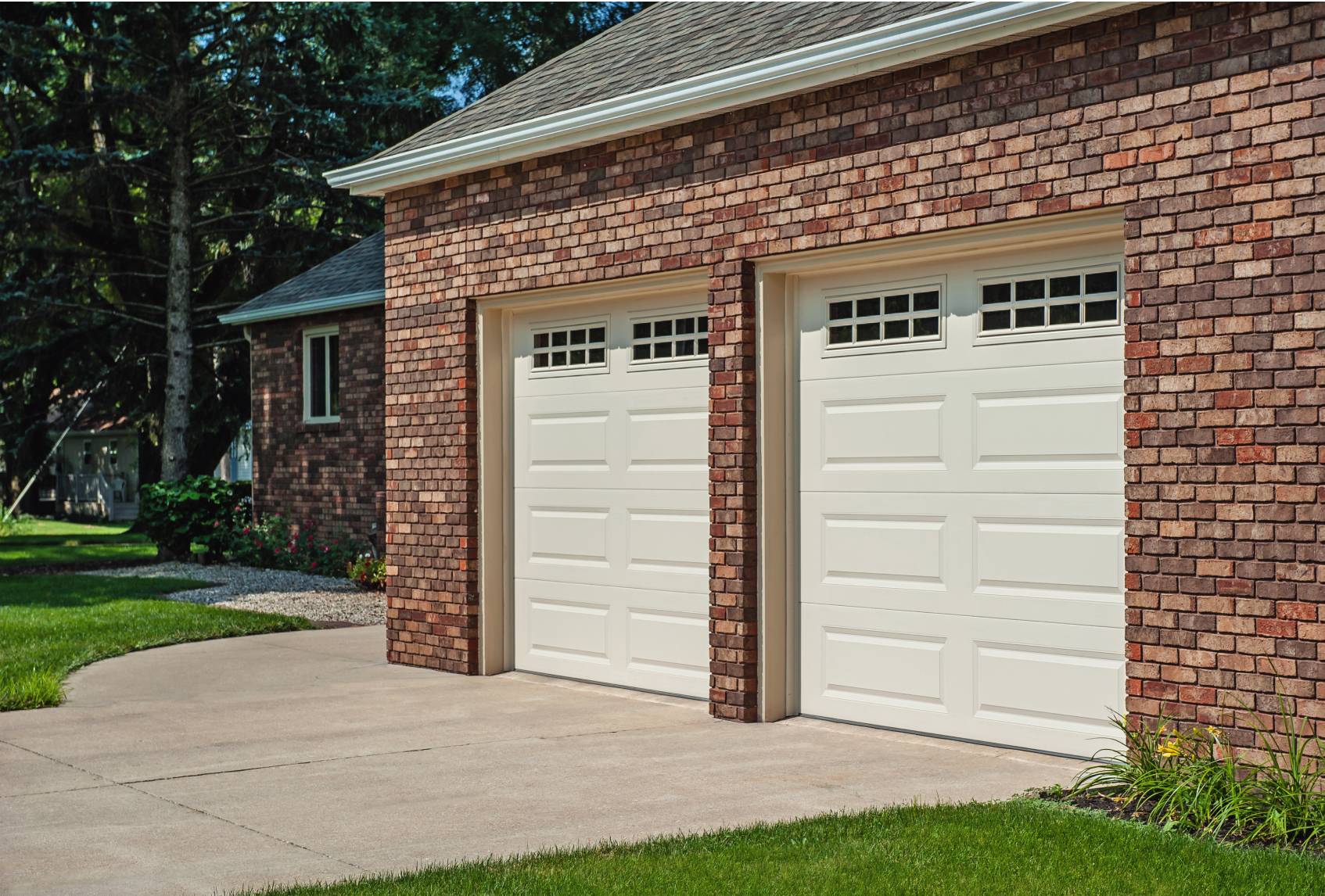 Residential - Dynamic Model - Raised Panel - 4216